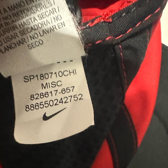 Nike Aerobill Running Adjustable Hat/Cap - Picture 6 of 6